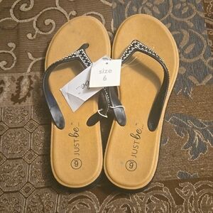 Flip Flops w/rhinestones  Black and Tan  Womens Sz 6.